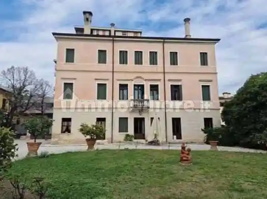 Villa in vendita a Montebelluna