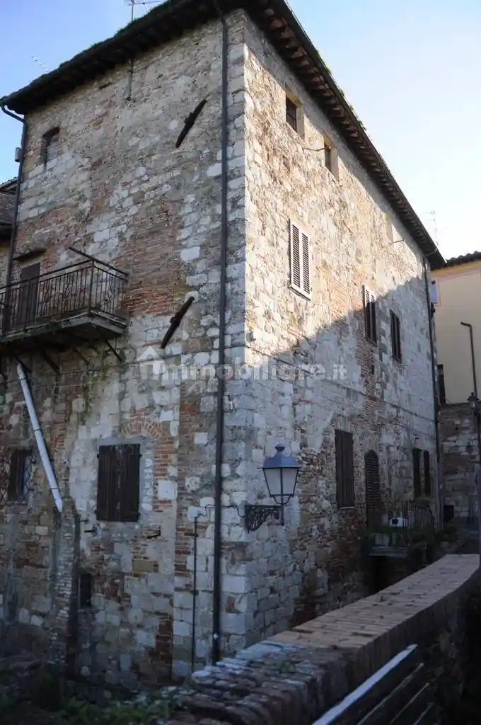 Appartamento in vendita a Colle di Val d'Elsa