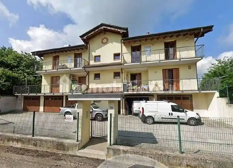 Villa in vendita a Besnate