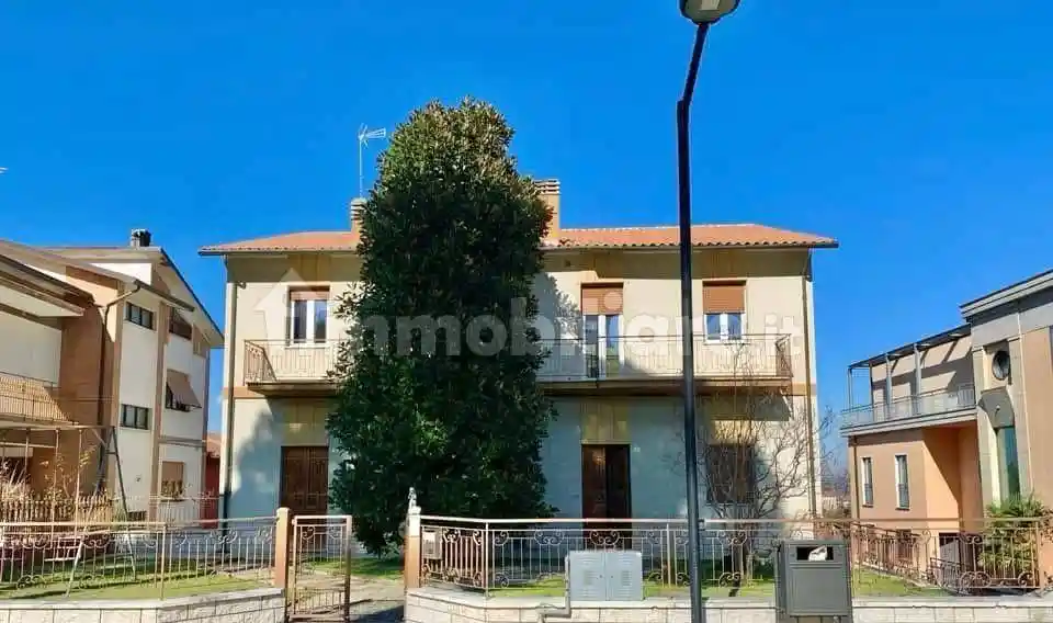 Villa in vendita a Castelleone di Suasa