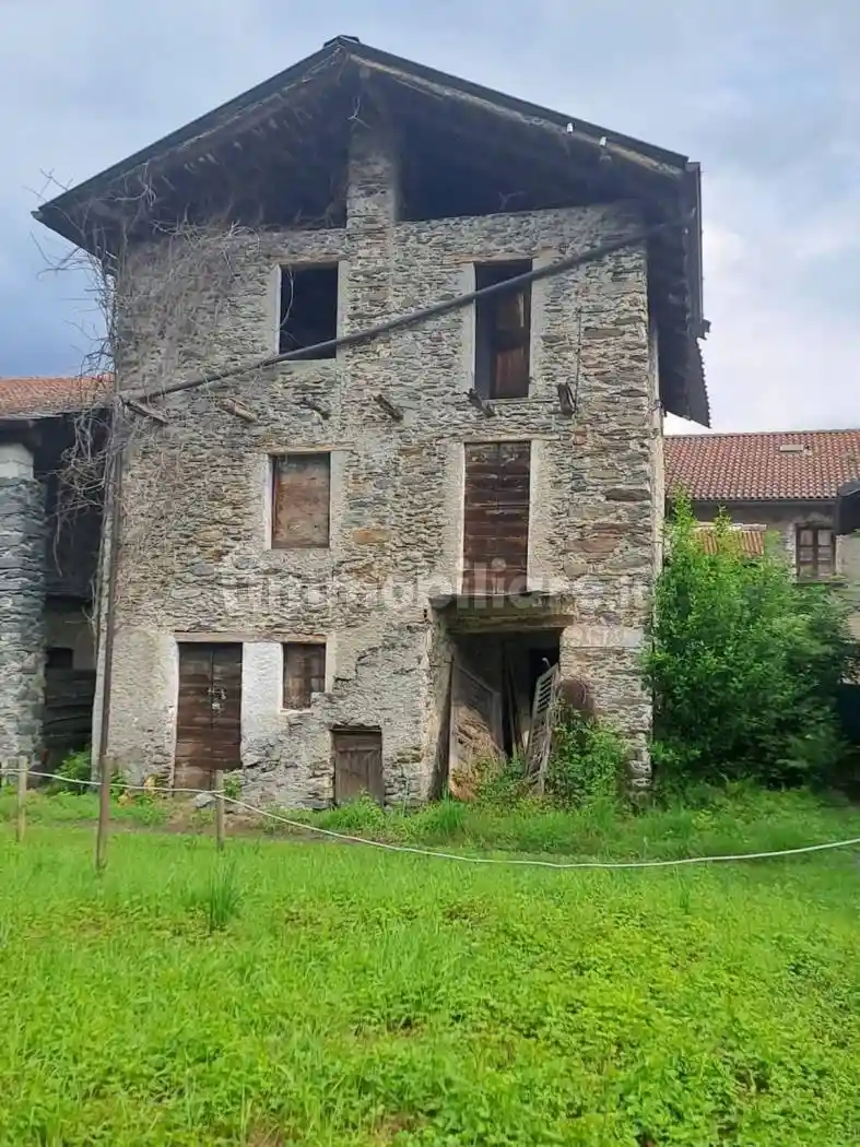 Rustico - Casale in vendita a Gera Lario