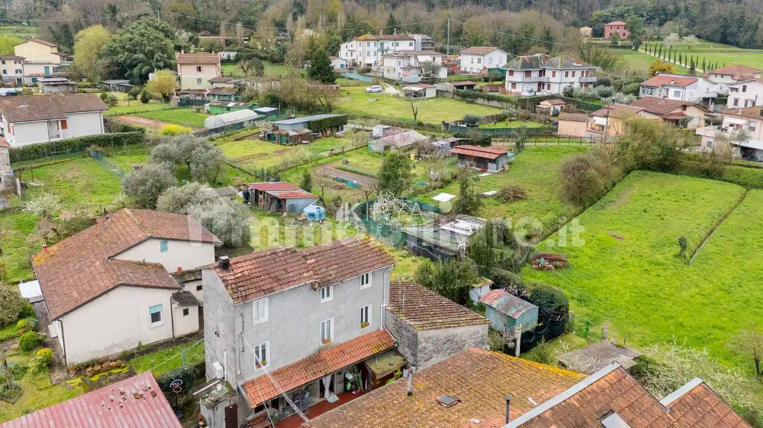 Casa indipendente in vendita a Camaiore