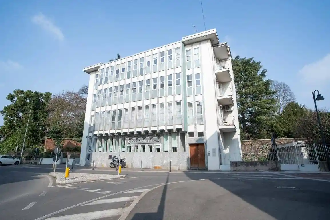 Appartamento in vendita a Albiate