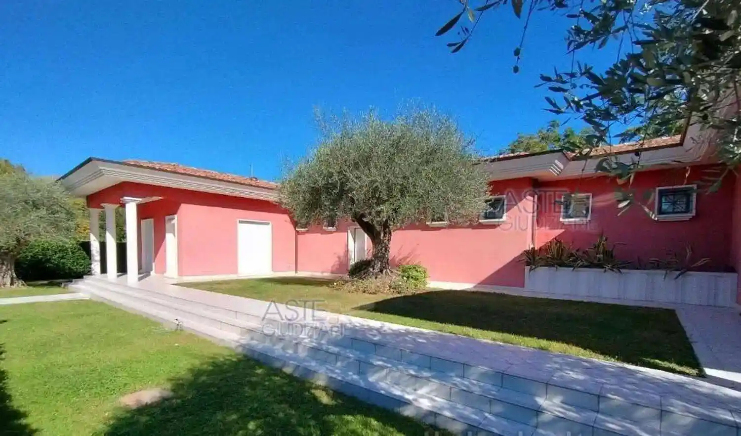 Villa in vendita a Cattolica