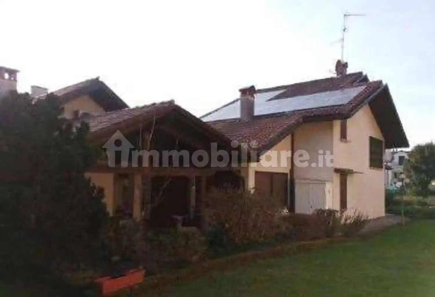 Villa in vendita a Usmate Velate