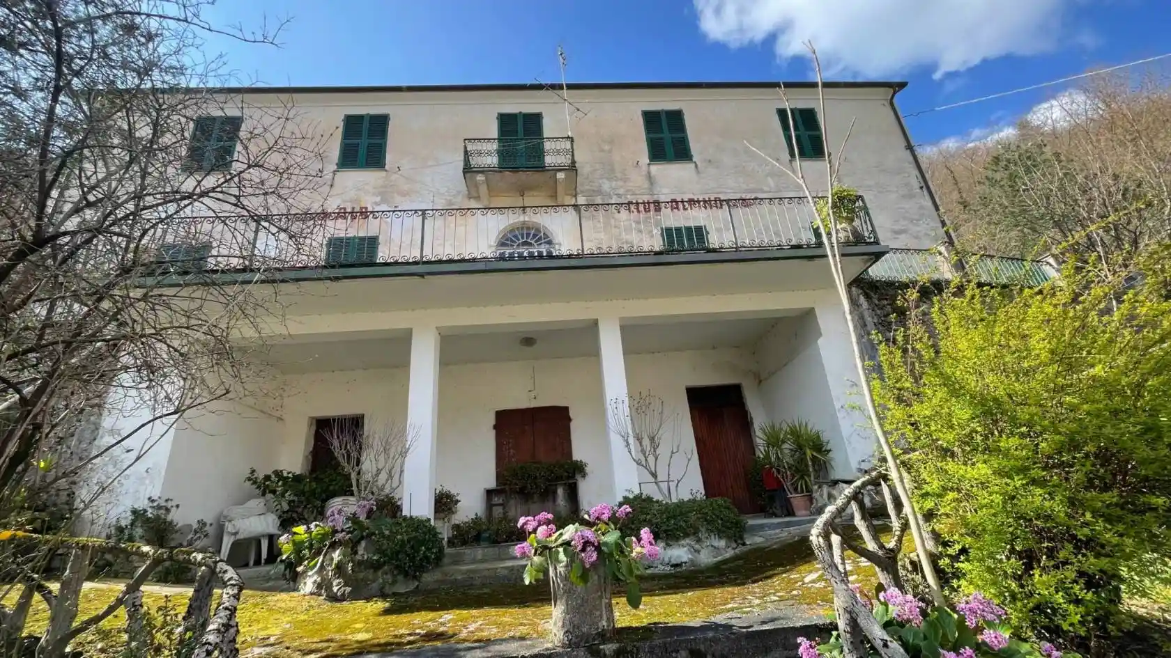 Villa in vendita a Borzonasca
