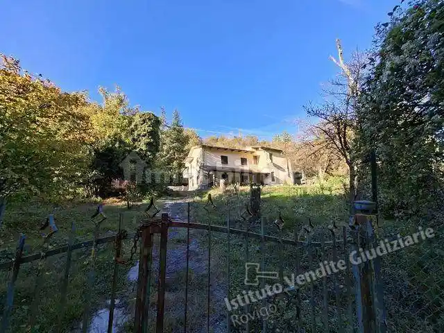 Villa in vendita a Salsomaggiore Terme