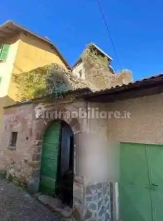 Appartamento in vendita a Taceno