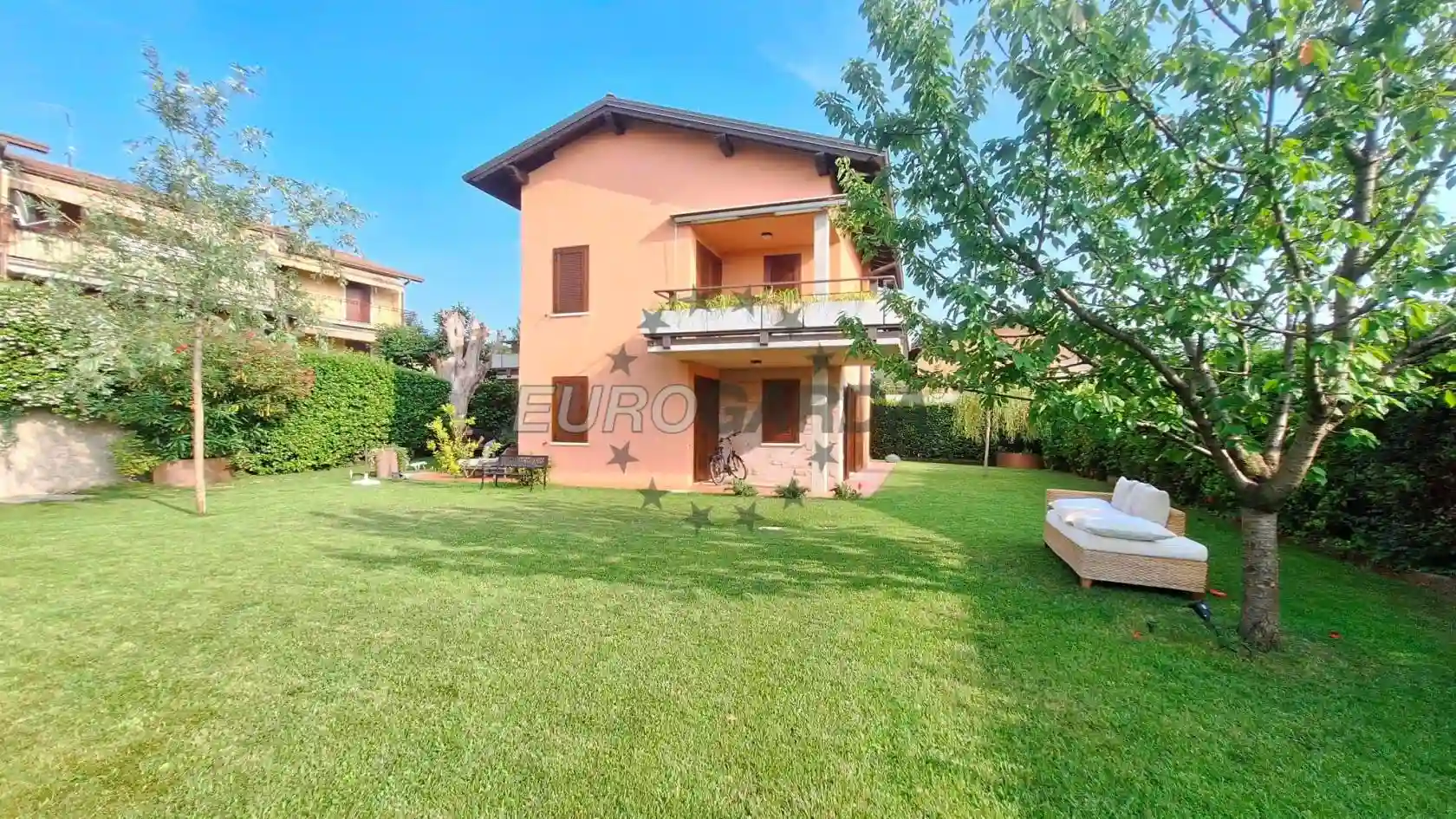Villa - foto 2