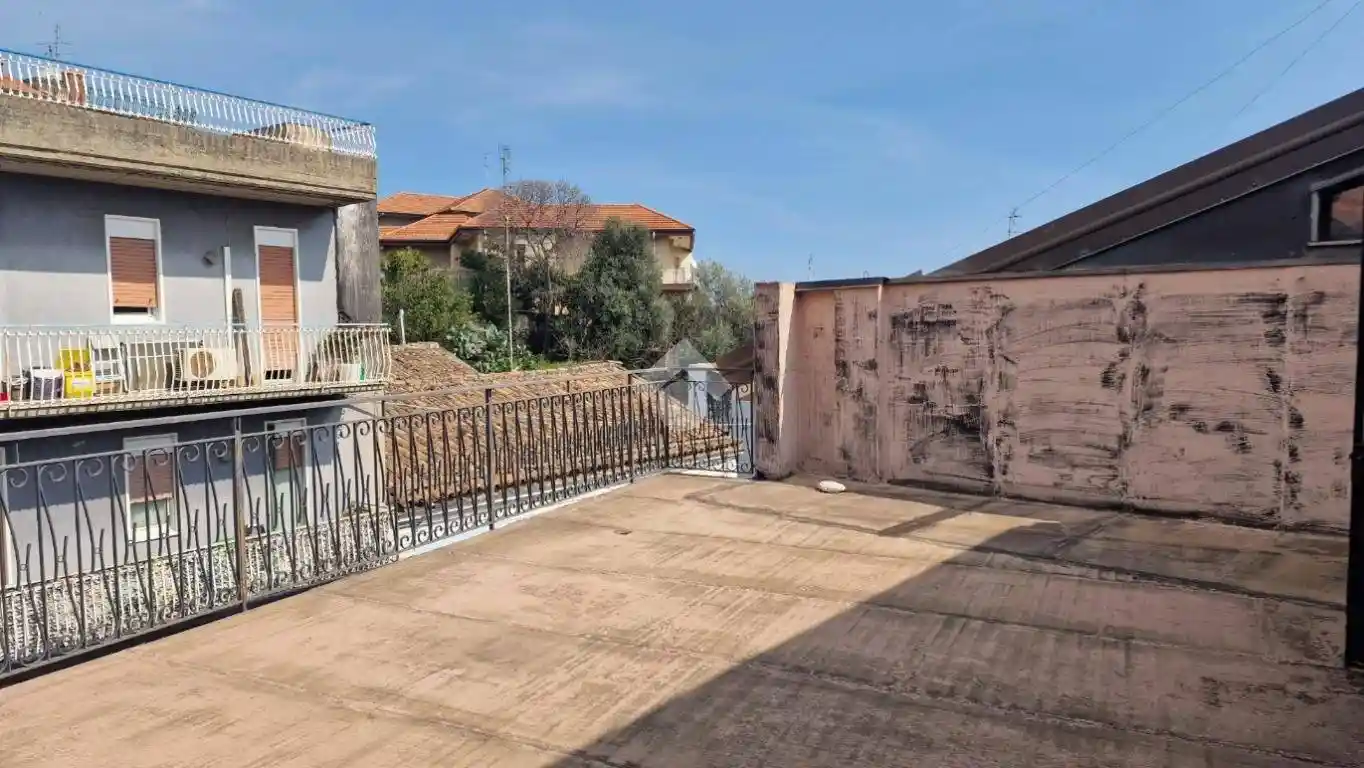 Casa indipendente in vendita a Aci Sant'Antonio