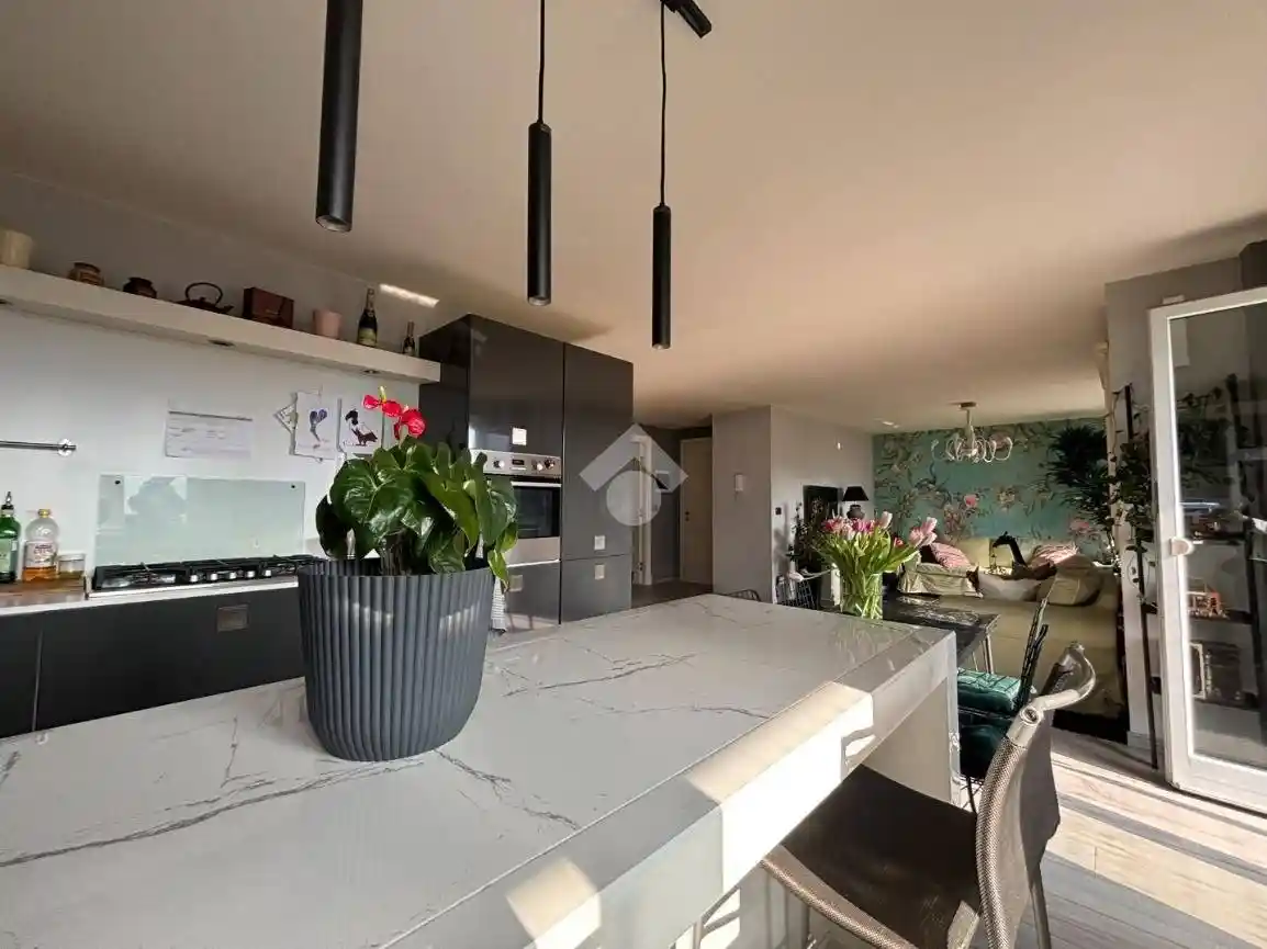 Casa indipendente in vendita a Valchiusa