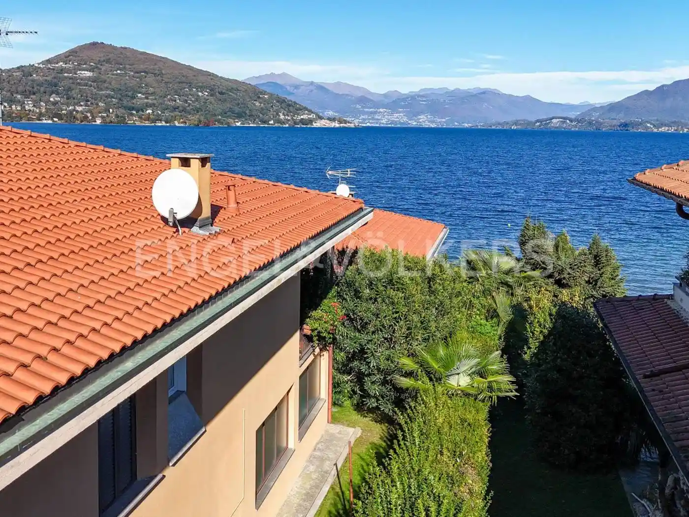 Villa in vendita a Ranco