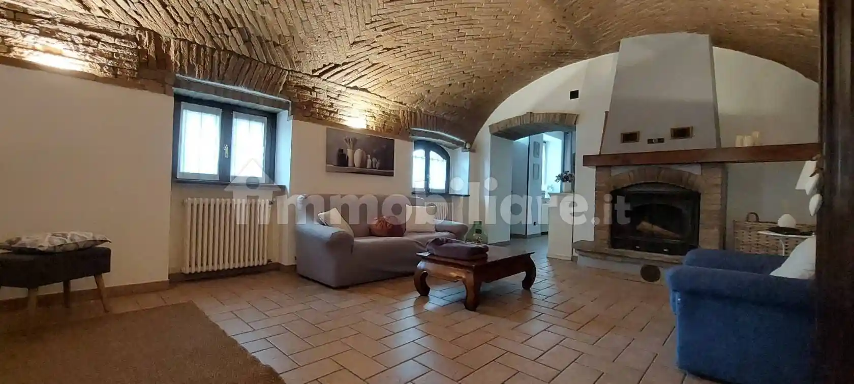 Rustico - Casale in vendita a San Giorgio Piacentino