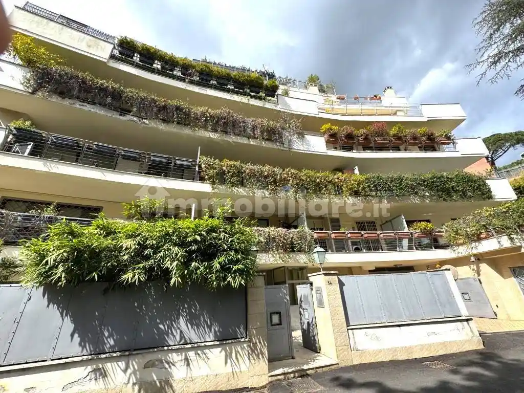 Appartamento in vendita a Roma