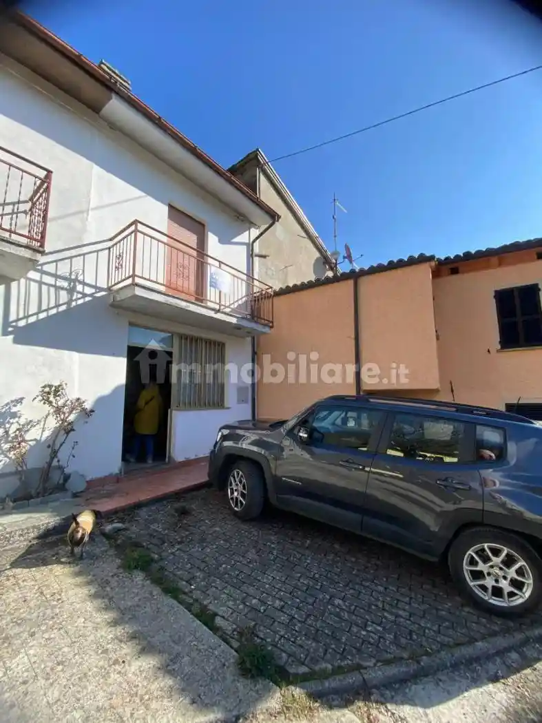 Casa indipendente in vendita a Bobbio