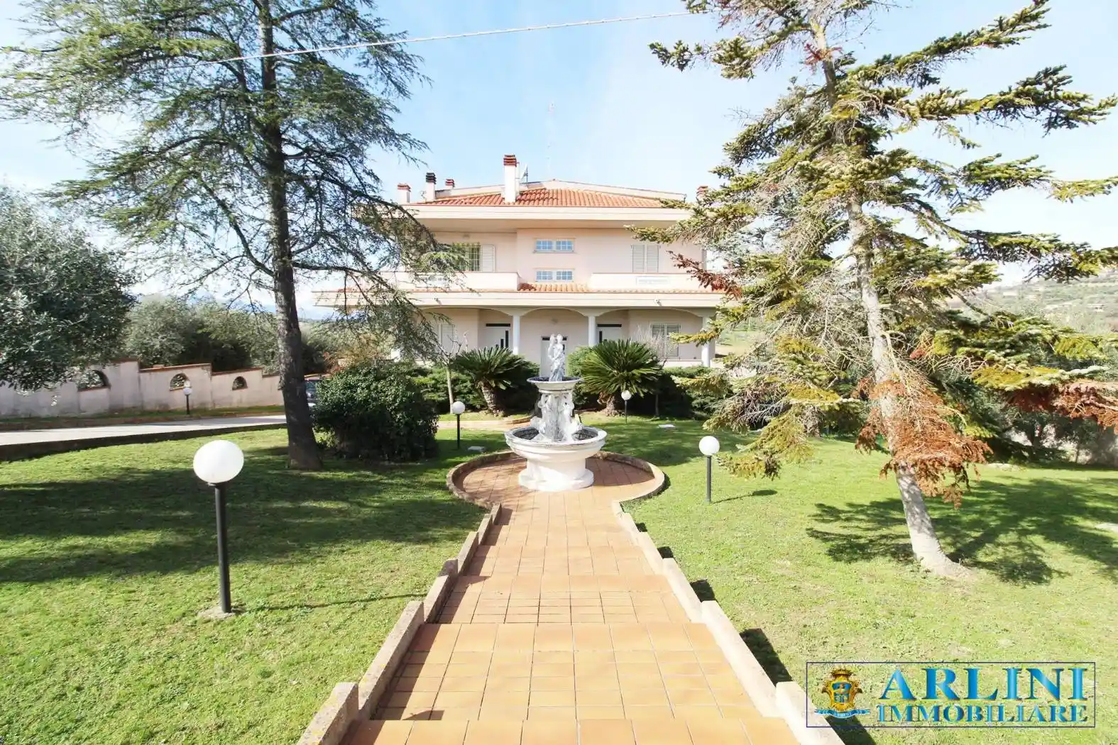 Villa in vendita a Città Sant'Angelo