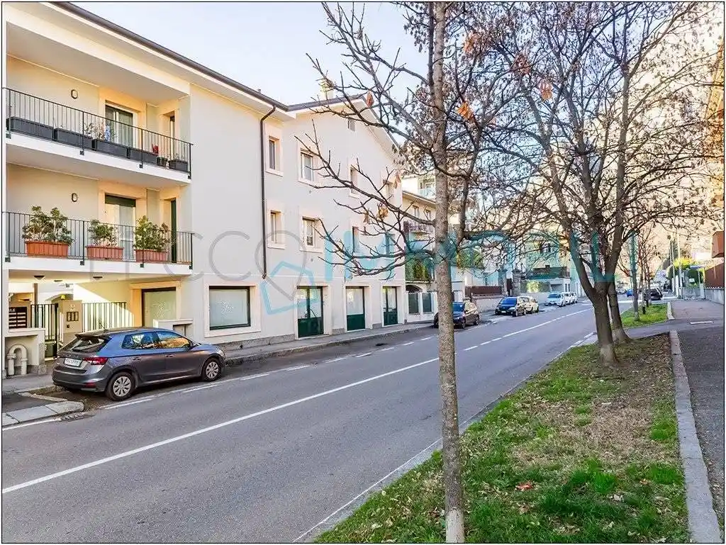 Appartamento in vendita a Lecco