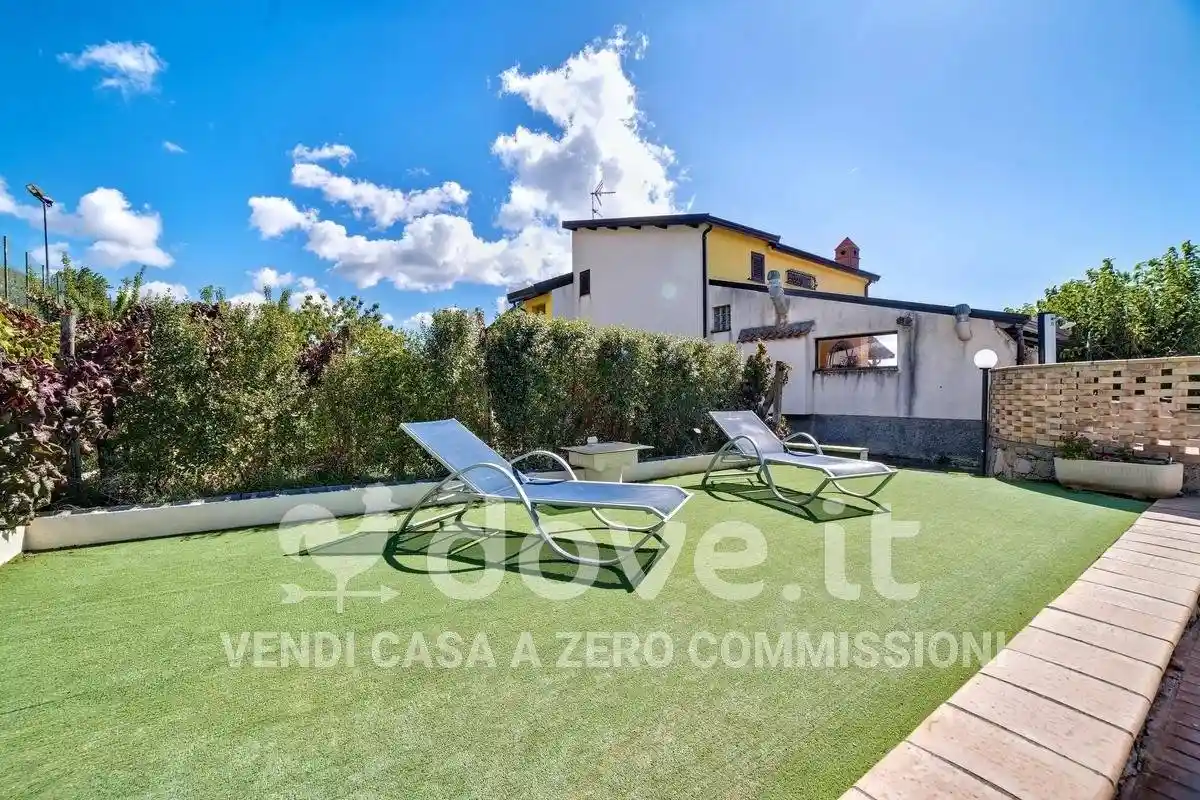 Villa in vendita a Graniti