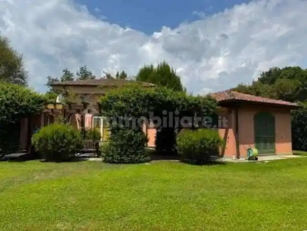 Villa in vendita a Bogogno