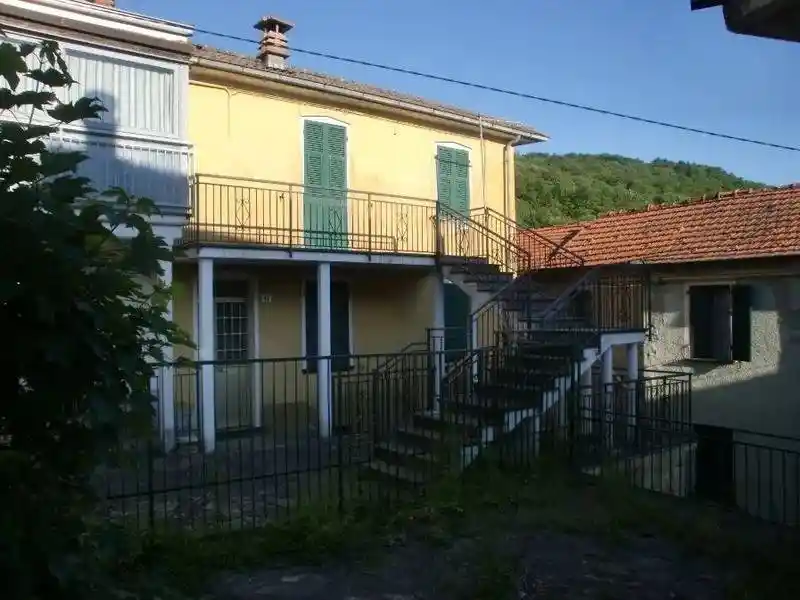 Villa in vendita a Bedonia