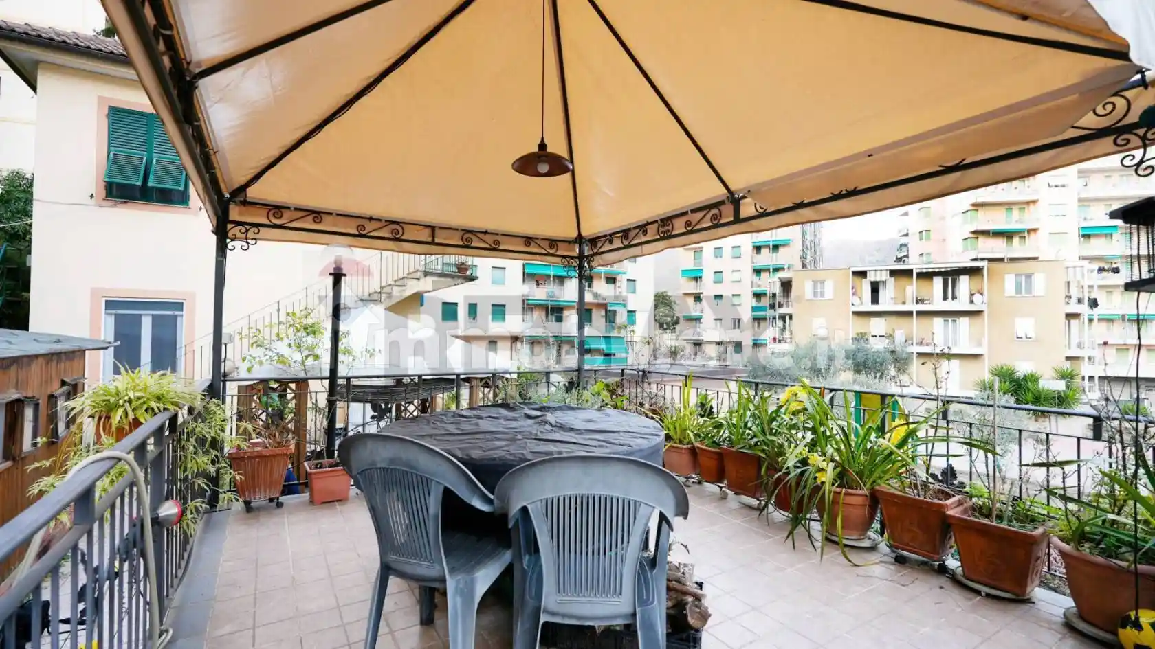 Appartamento in vendita a Genova