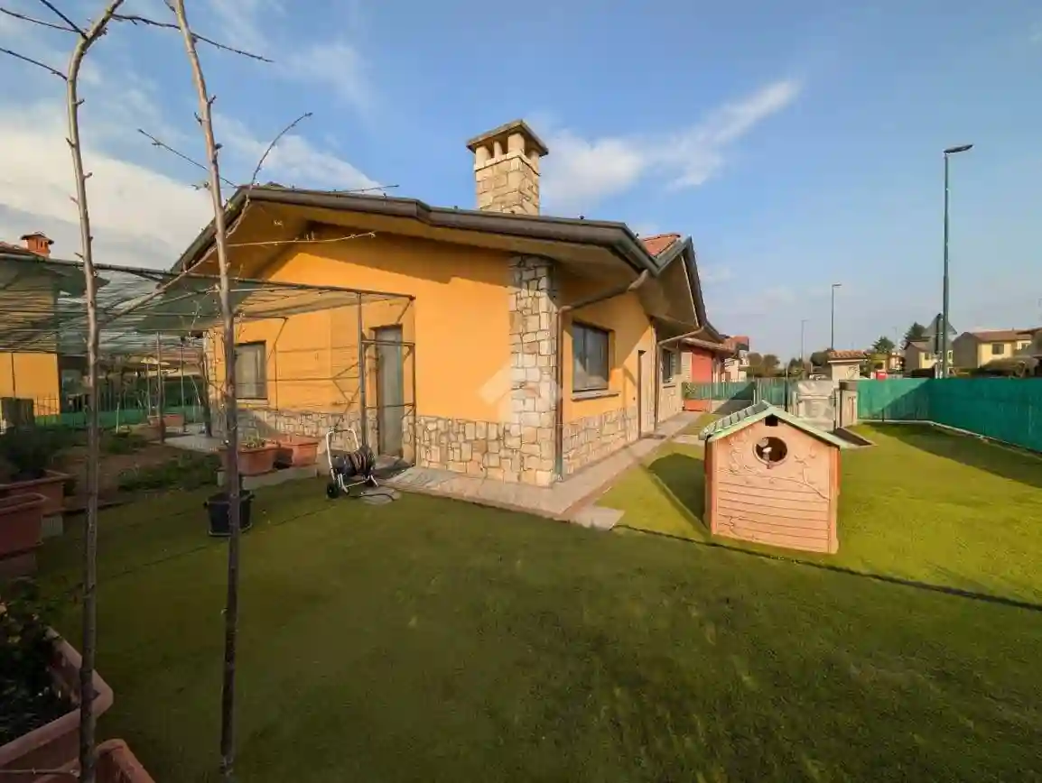 Villa - foto 2