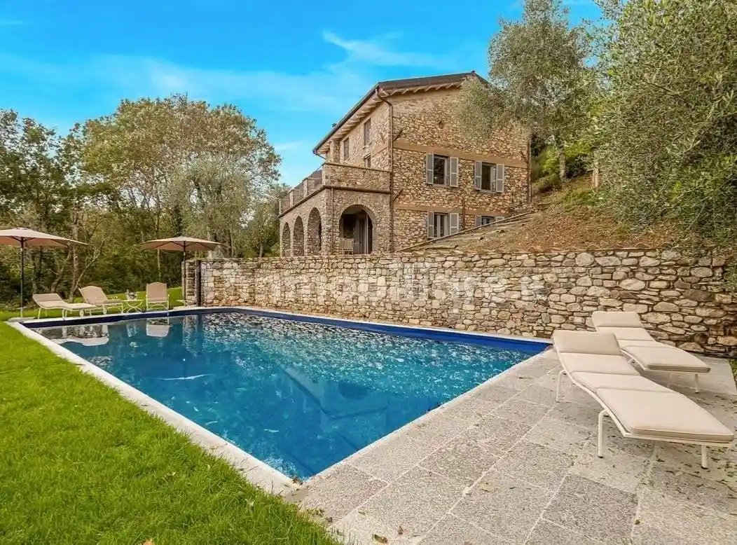 Villa in vendita a Bagnone