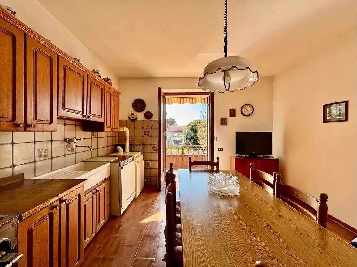 Appartamento in vendita a Sommacampagna