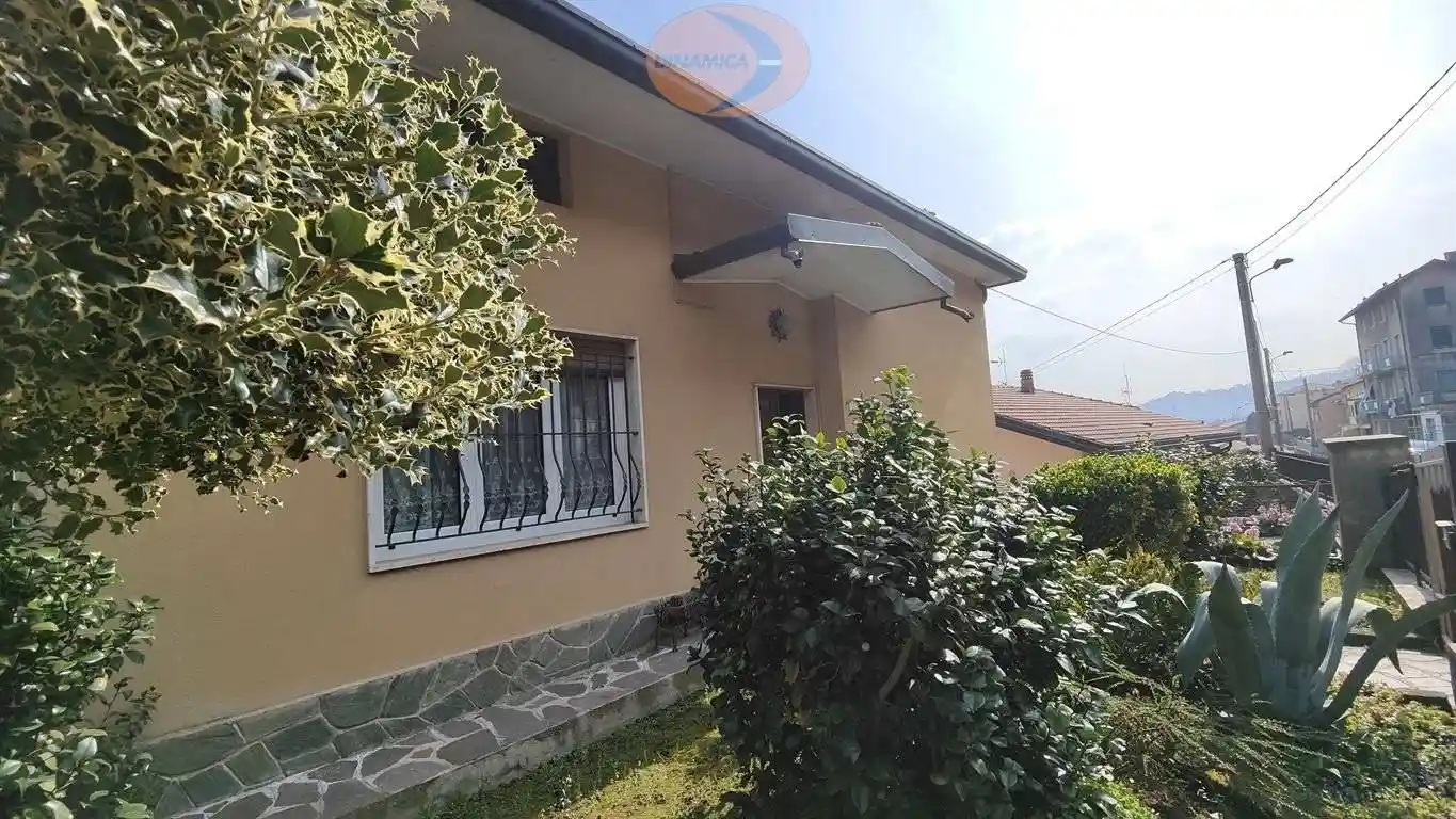 Villa in vendita a Airuno