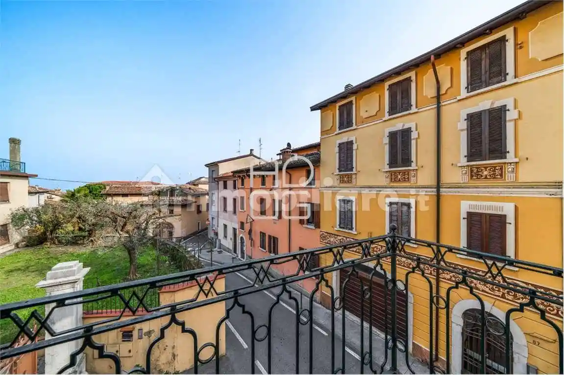Appartamento in vendita a Desenzano del Garda
