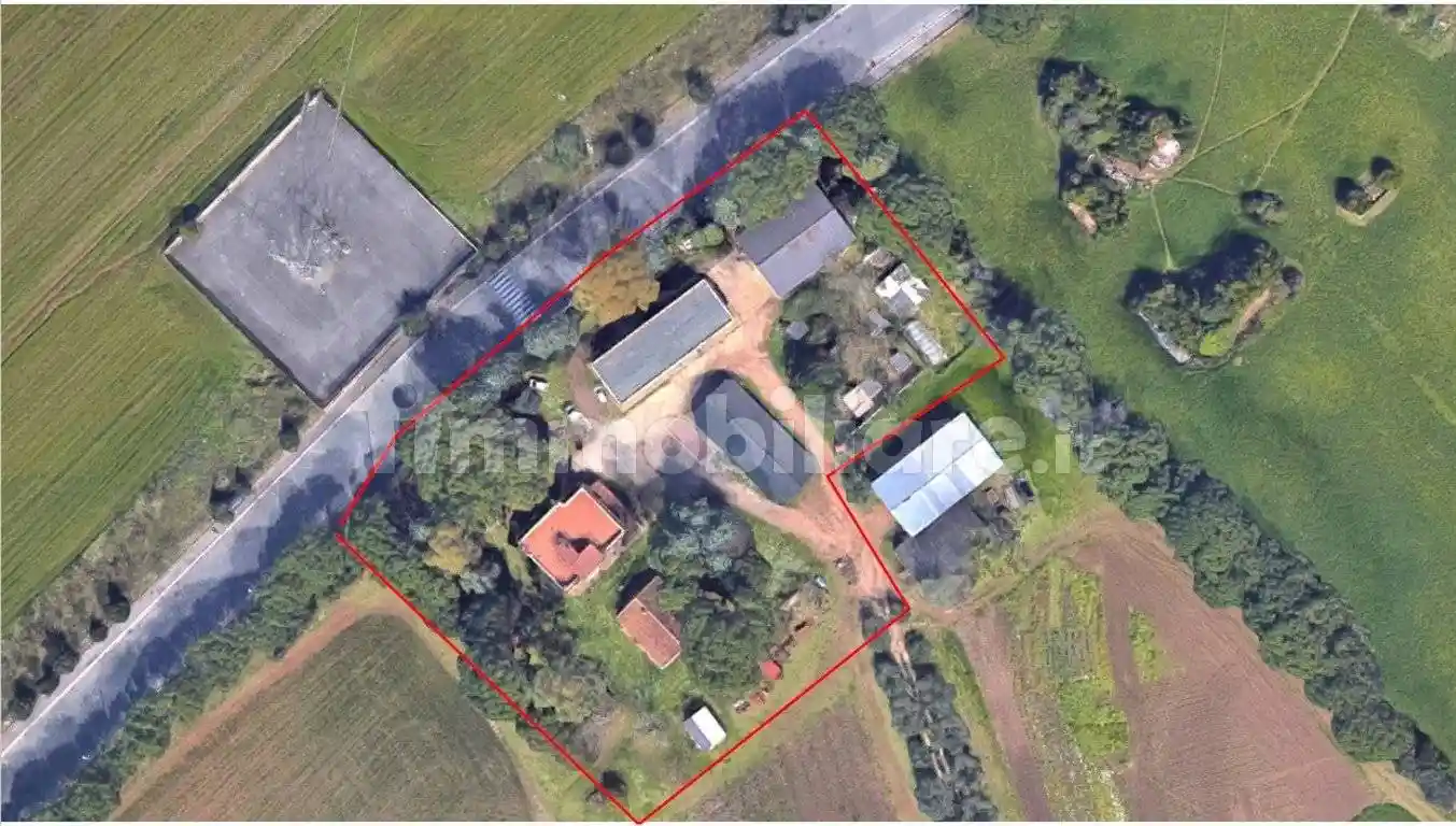 Rustico - Casale in vendita a Roma