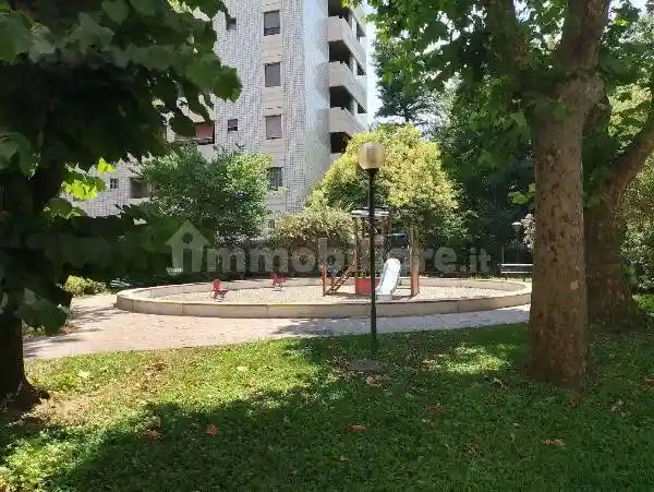 Appartamento in vendita a Corsico