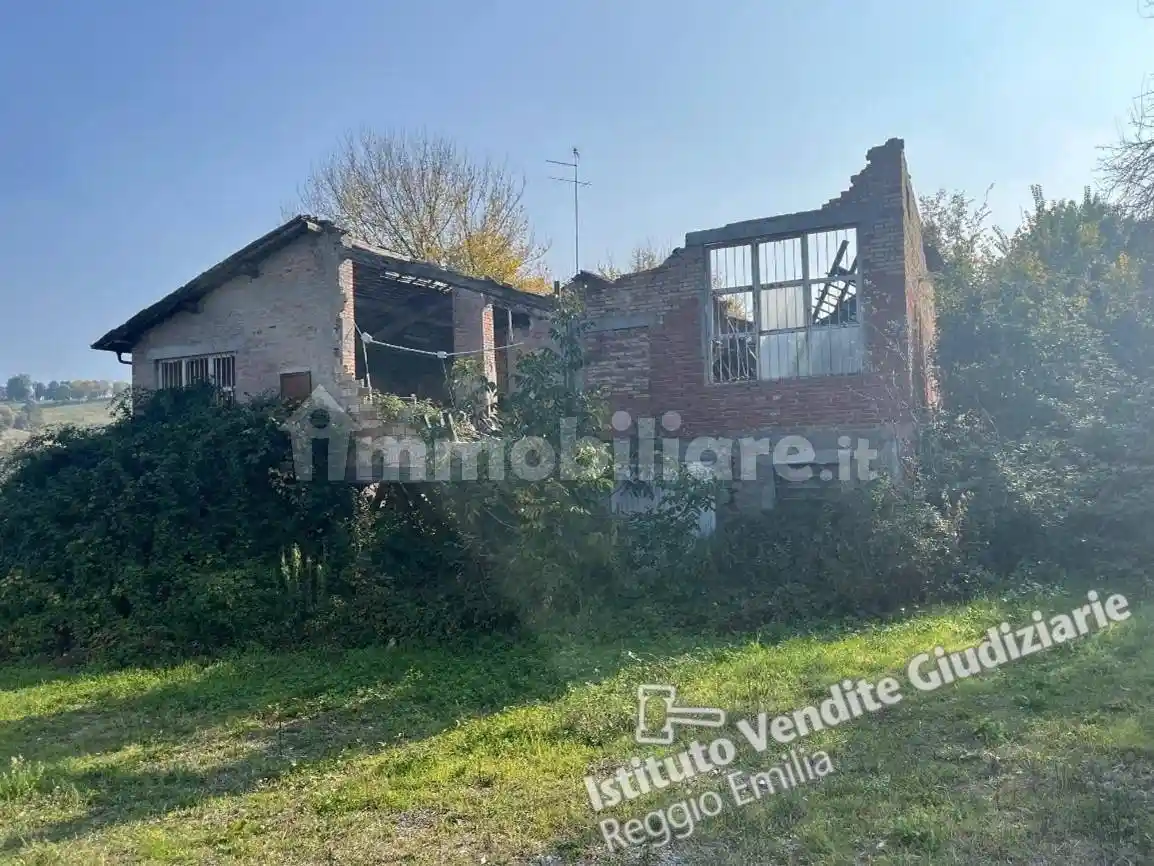 Rustico - Casale in vendita a Vezzano sul Crostolo