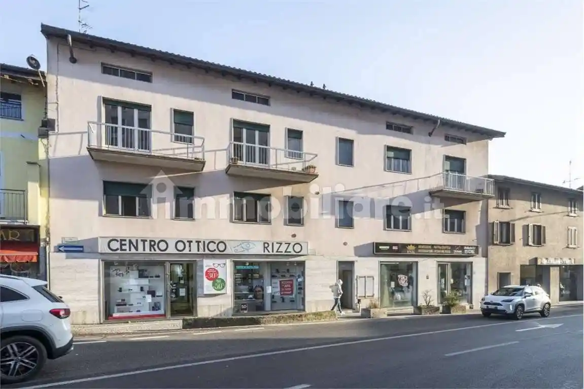 Appartamento in vendita a Lavena Ponte Tresa