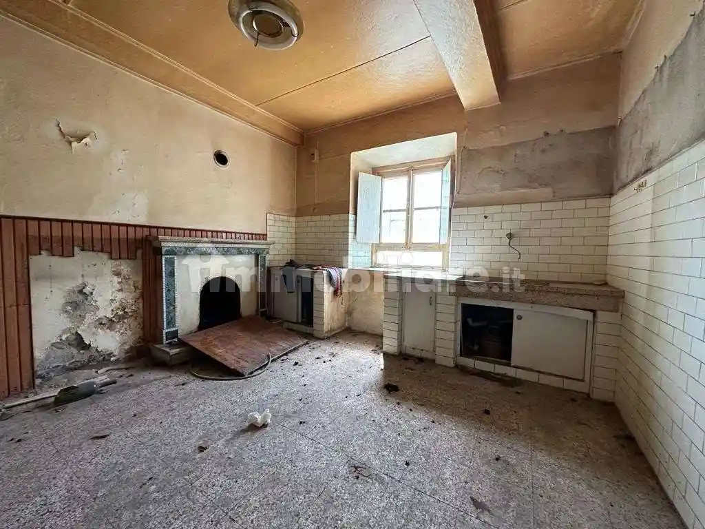 Palazzo - Edificio in vendita a Capannori