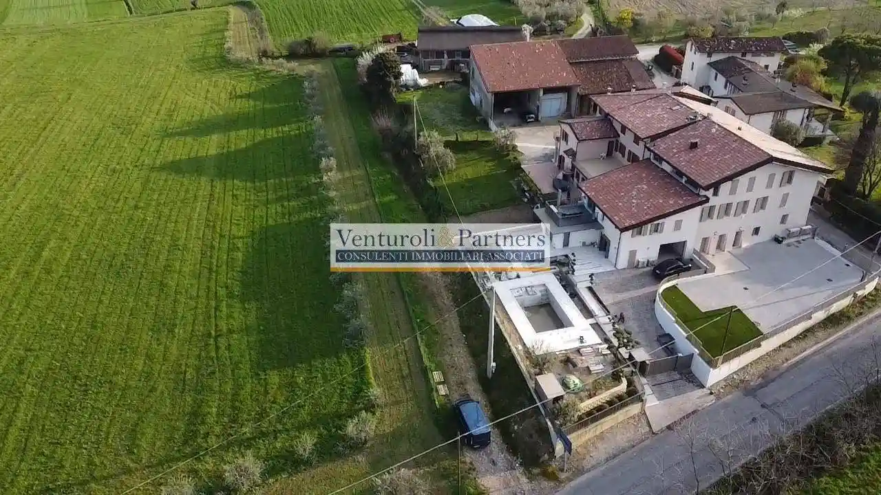 Rustico - Casale in vendita a Lonato del Garda