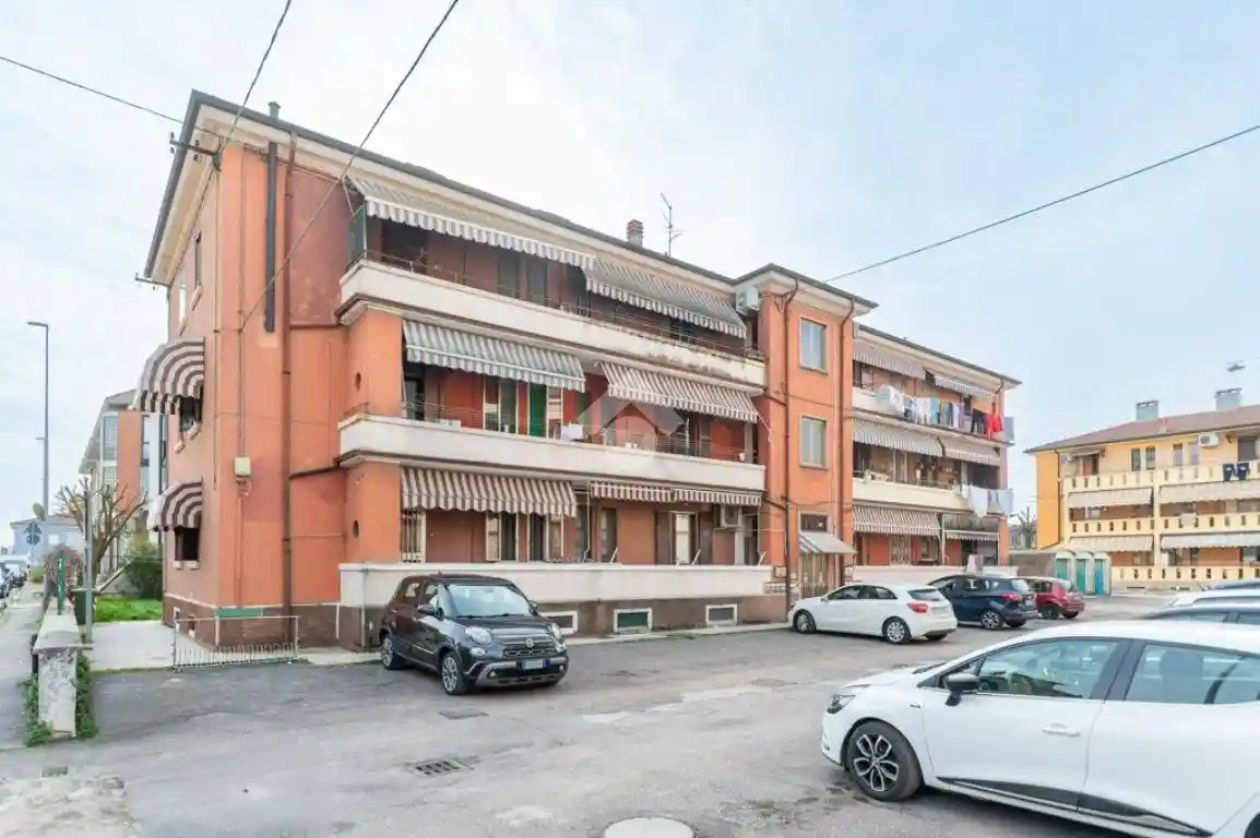 Appartamento in vendita a Villafranca di Verona