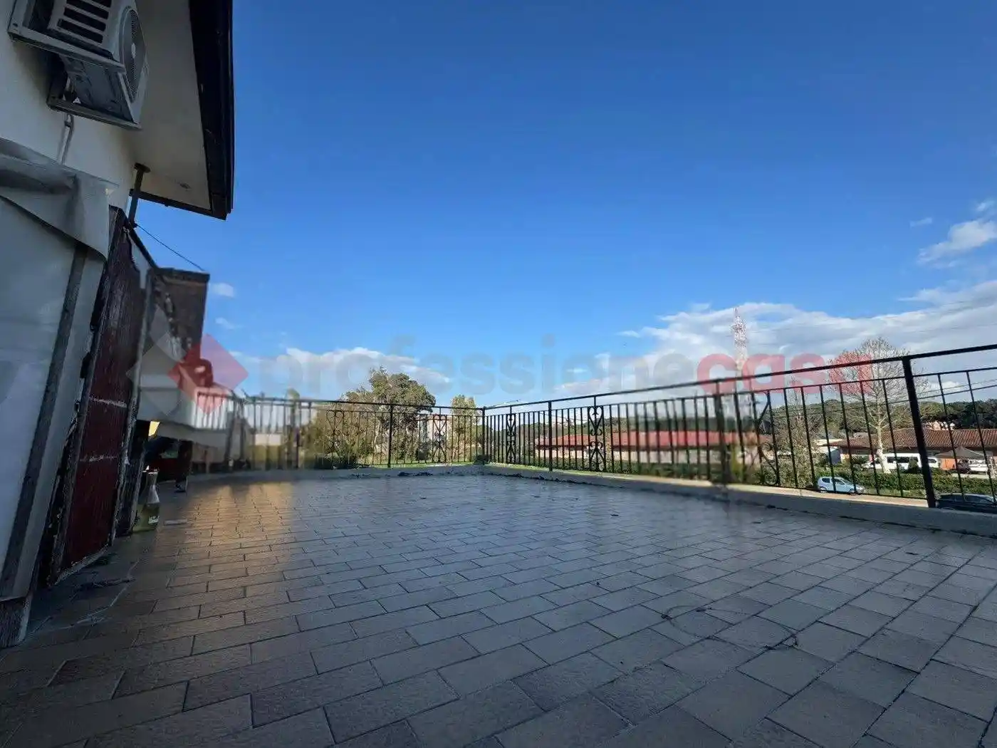 Appartamento in vendita a Collesalvetti