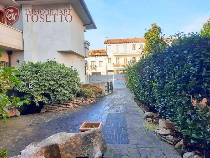 Casa indipendente in vendita a Vicenza