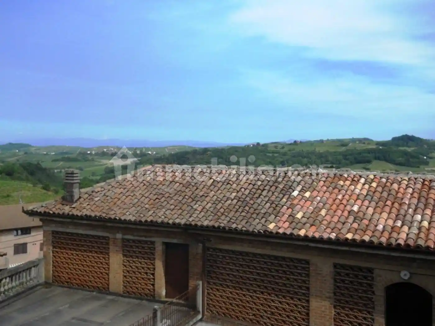 Palazzo - Edificio in vendita a Fontanile