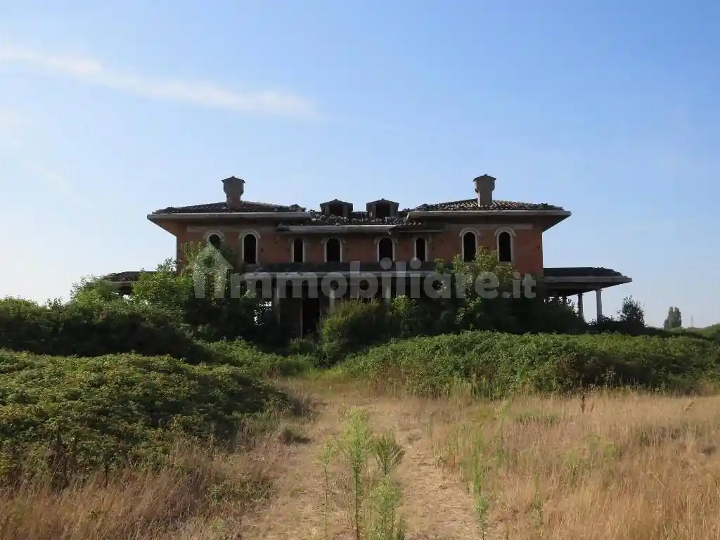 Villa in vendita a Sanguinetto