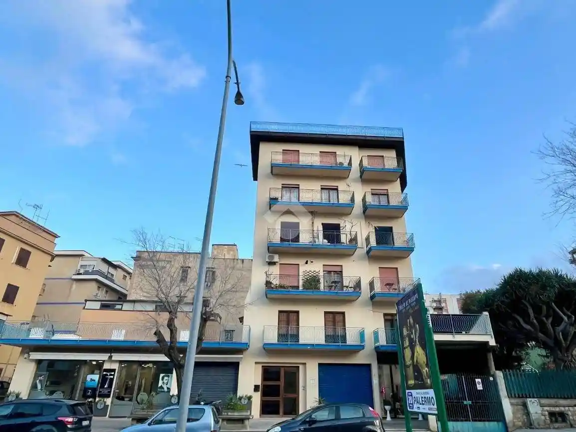 Appartamento in affitto a Palermo