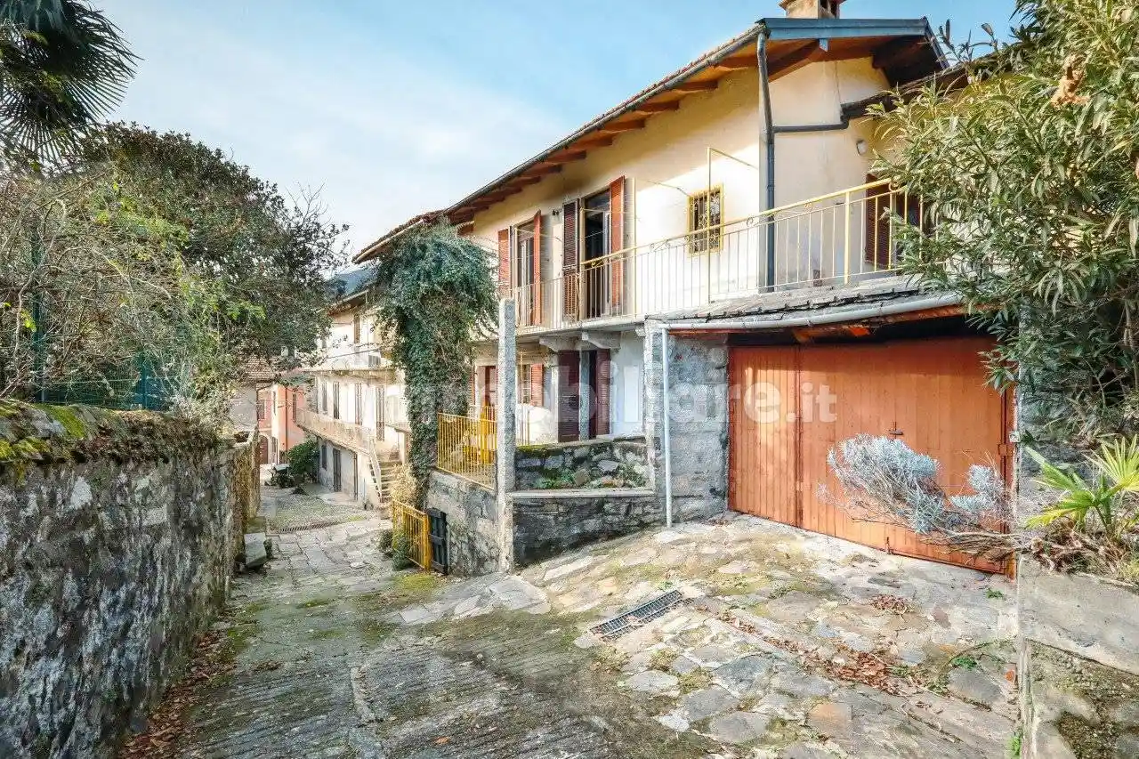 Casa indipendente in vendita a Mergozzo