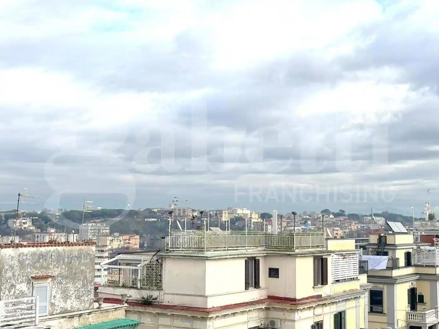 Appartamento in vendita a Napoli