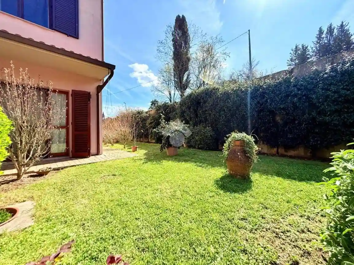 Villetta a schiera - foto 2