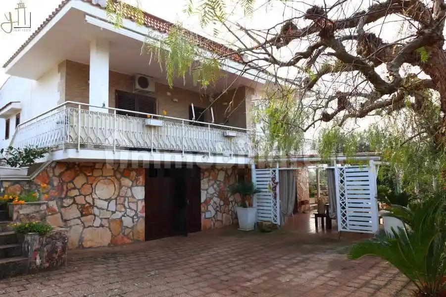 Villa in vendita a Polignano a Mare
