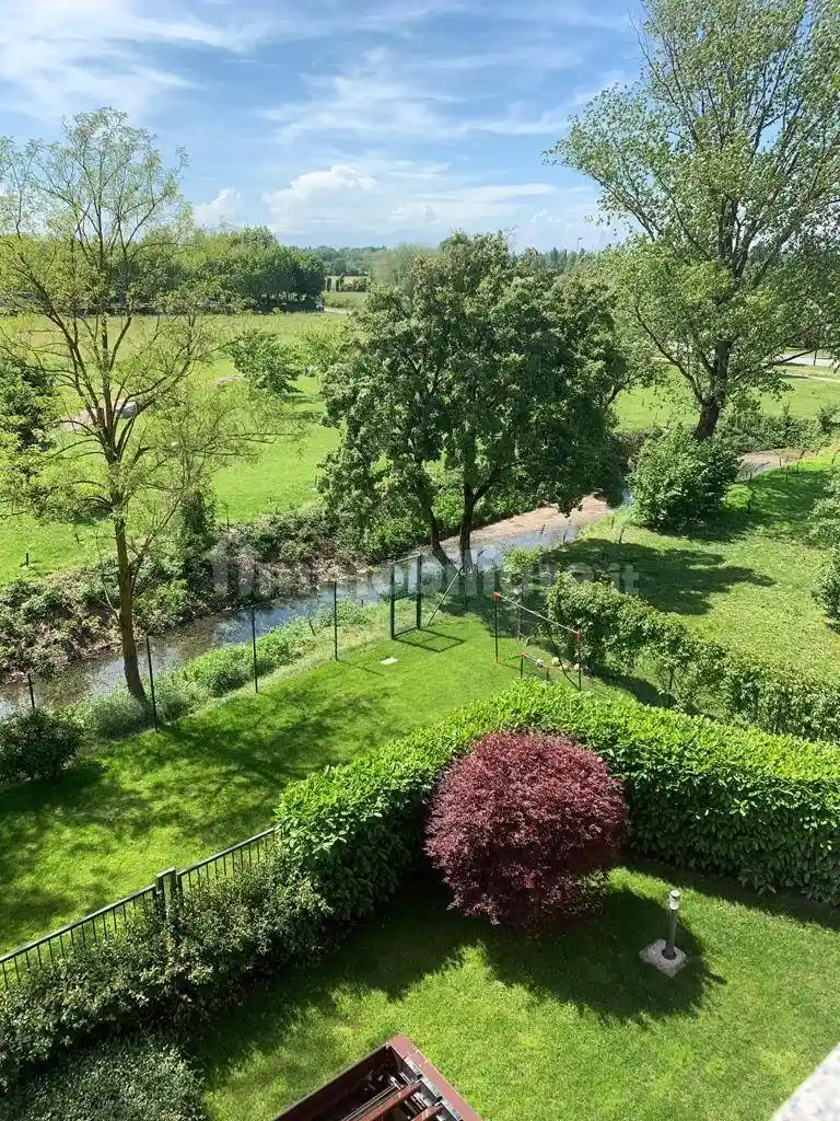 Appartamento in vendita a Peschiera Borromeo