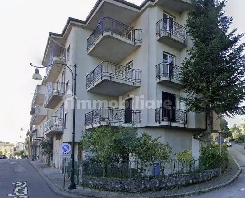 Appartamento in vendita a Fardella