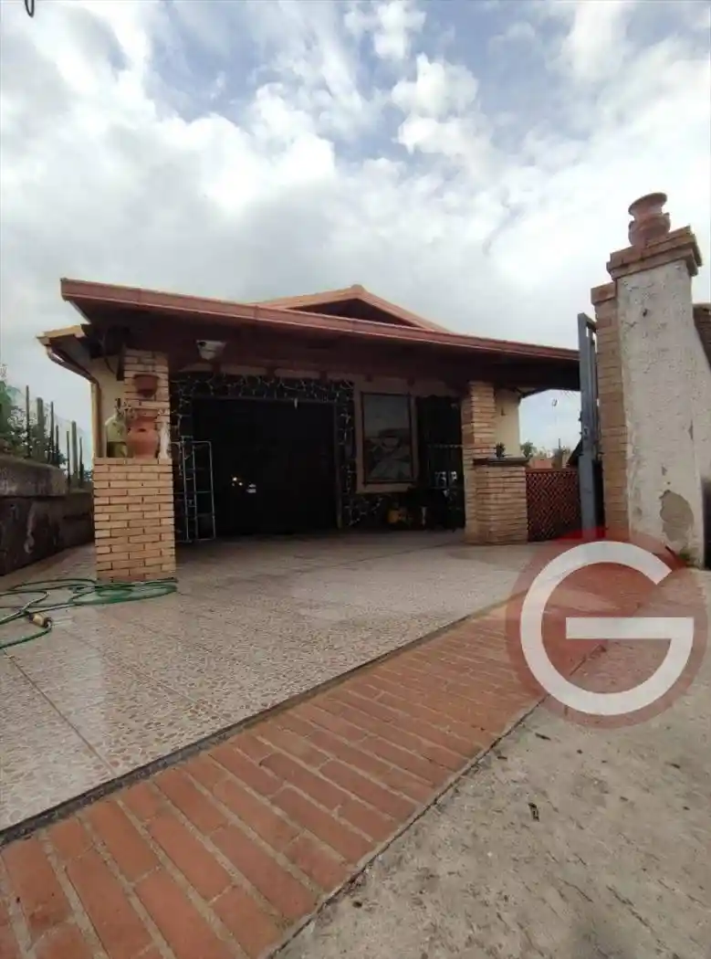 Casa indipendente in vendita a Laureana di Borrello