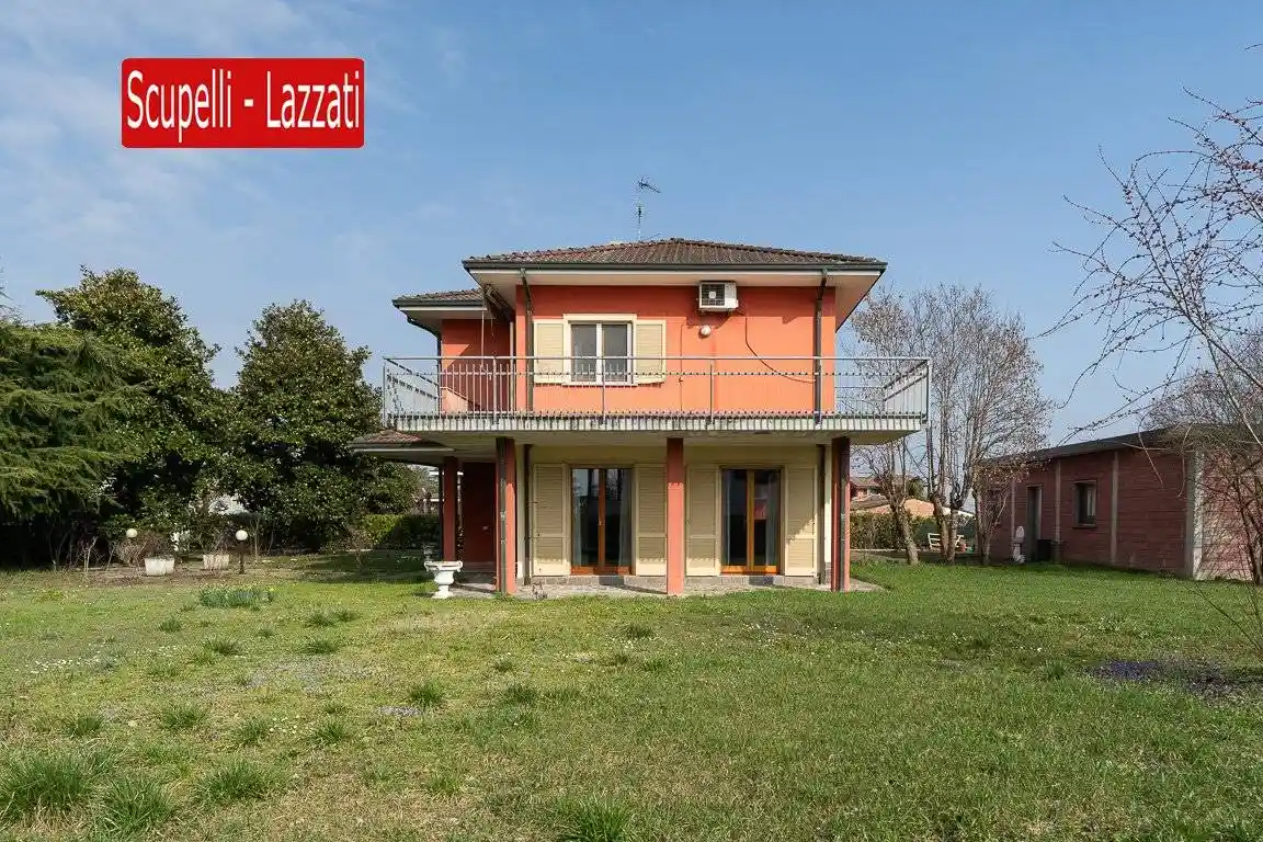 Villa in vendita a Cervesina